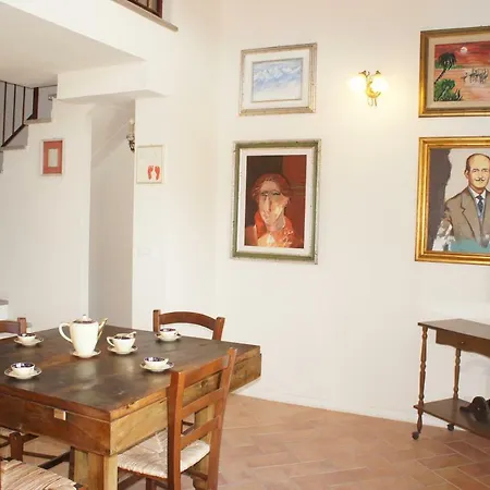 Borgo La Fungaia Holiday home Gambassi Terme